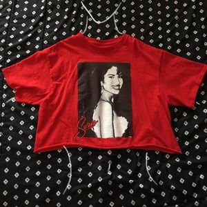 SELENA Crop Top
